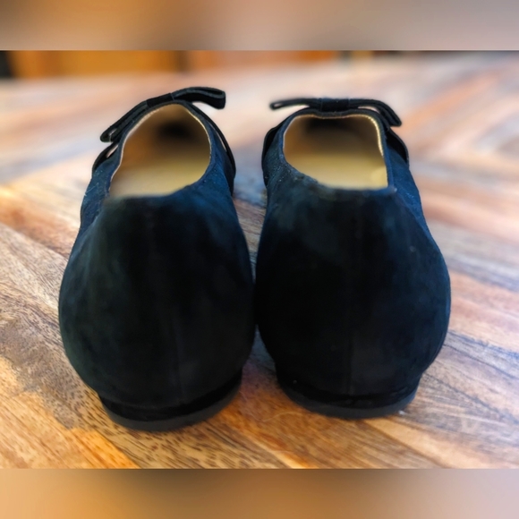 Ann Taylor black Suede ballet flats with Bow Size 6.5 - Picture 3 of 4